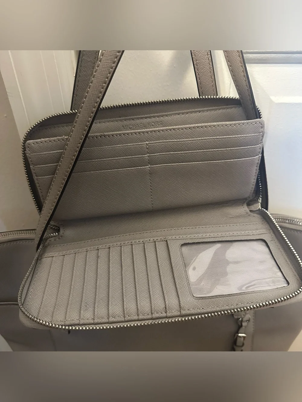 Michael Kors Gray Jet Set Tote with MK Wallet Set